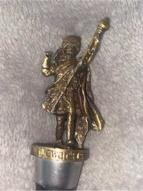 Dewar's 12 Scotch Whiskey Bottle Stopper Pewter Scottish Highlander